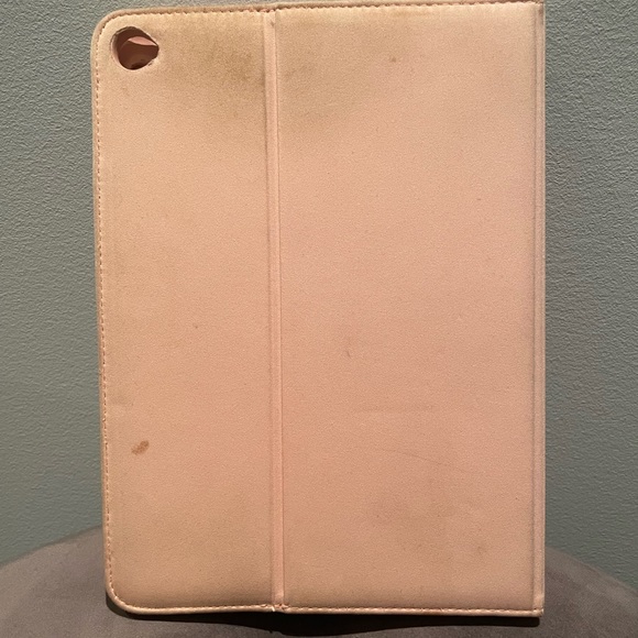 Marc Jacobs IPad case - Picture 2 of 5